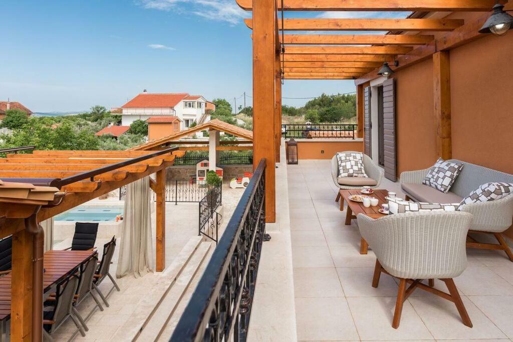 Villa Hirundo Rustica Skradin Exterior photo